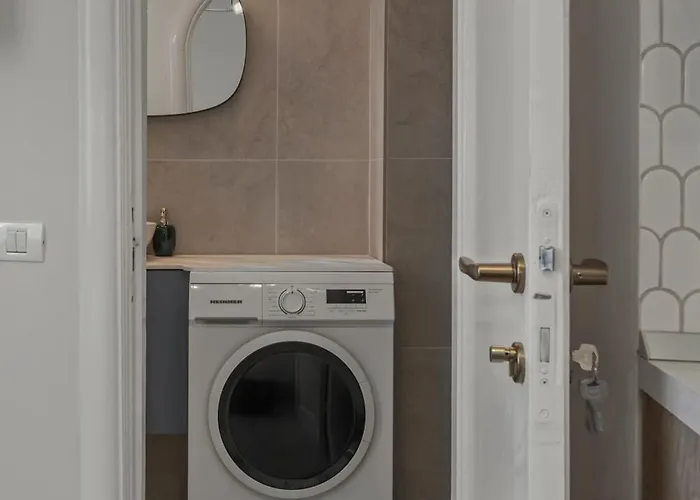 Cozy Premium Studio, Near Old Town Bucharest