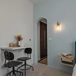 Cozy Premium Studio, Near Old Town ブカレスト