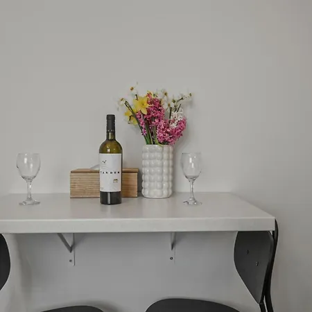 Cozy Premium Studio, Near Old Town *