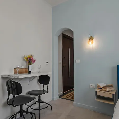 Cozy Premium Studio, Near Old Town Бухарест