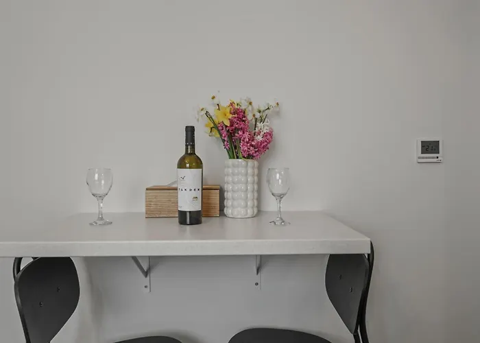 Cozy Premium Studio, Near Old Town *